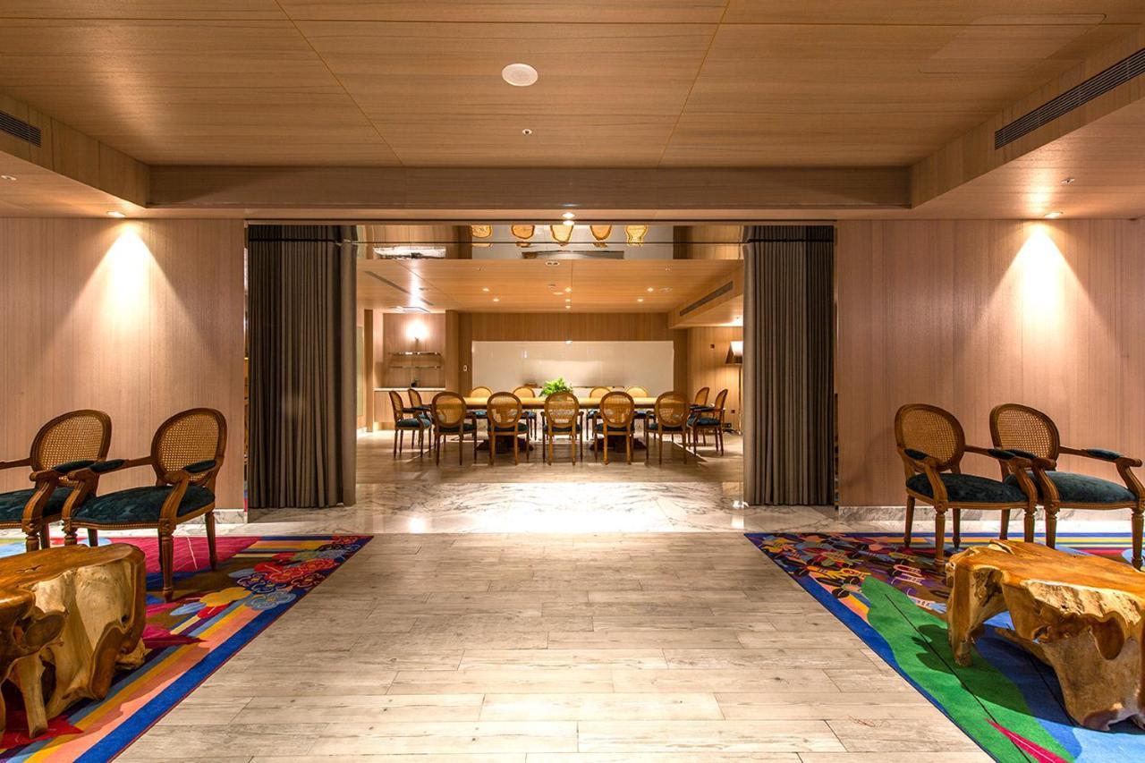 Inhouse Hotel Grand Taichung Exterior foto